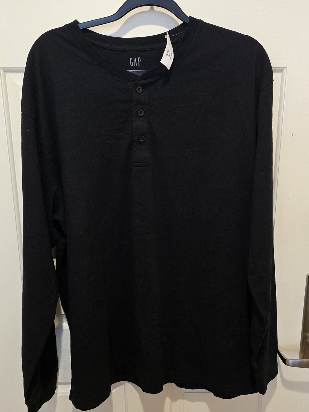 GAP Men’s XL Black Long Sleeve Henley Shirt Soft Casual Basic Tee